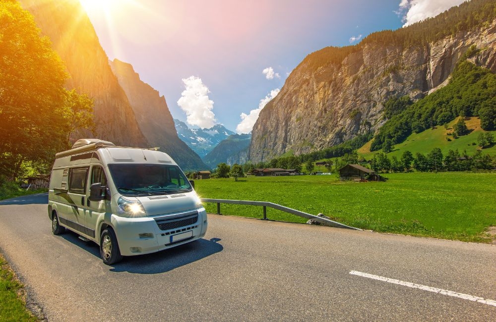 Checklist for ensuring high-capacity battery performance in remote travel