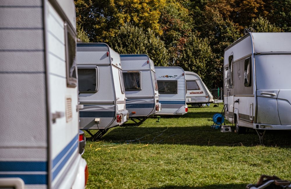 Essential Checklist for Reviewing Comprehensive Insurance Terms for 4WD Camper Journeys
