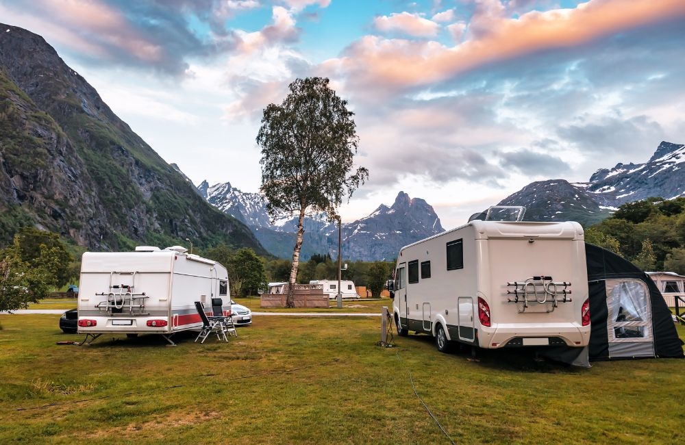 Pitfalls to Watch Out for When Folding and Storing Your Rooftop Tent